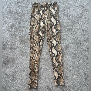 Fashion Nova Snake Em Wait High Rise Snakeskin Print Leggings Taupe Combo (M)